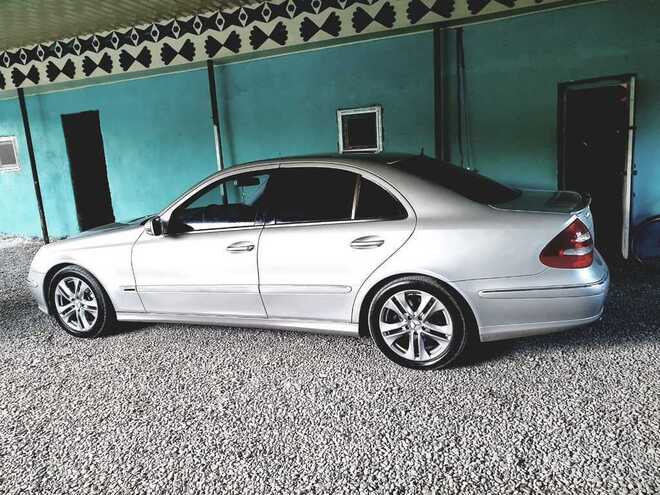 Mercedes E 320 2004, 332,000 km - 3.2 л - Goranboy
