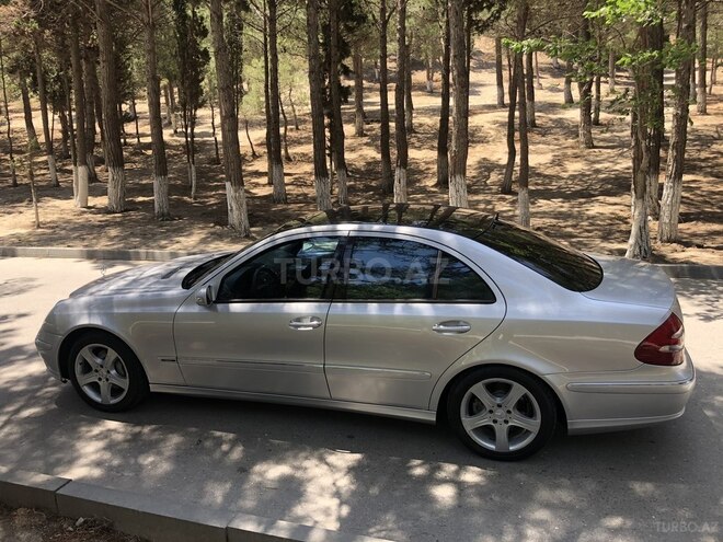 Mercedes E 320 2002, 225,200 km - 3.2 l - Sumqayıt