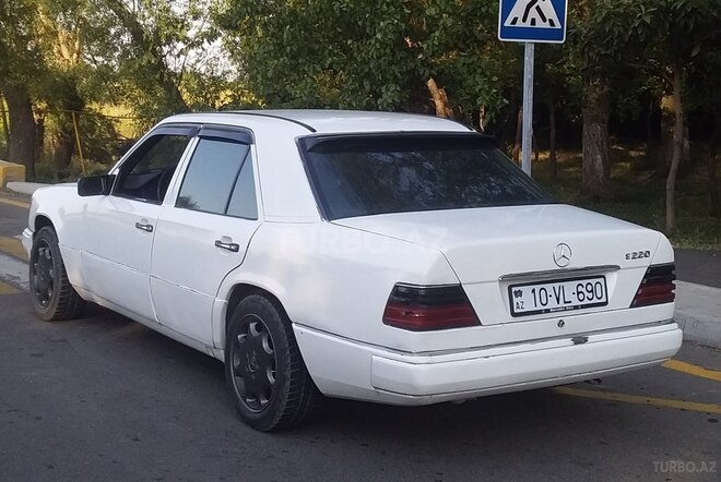 Mercedes E 200 1988, 650,000 km - 2.0 l - Tərtər