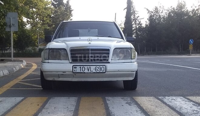 Mercedes E 200 1988, 650,000 km - 2.0 l - Tərtər