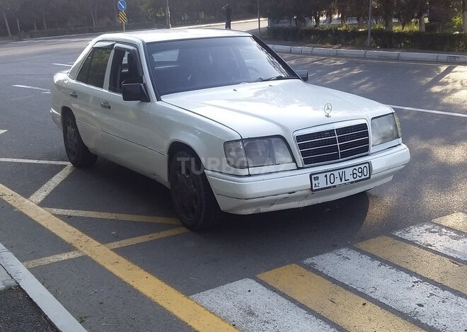 Mercedes E 200 1988, 650,000 km - 2.0 l - Tərtər