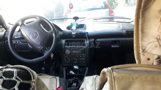 Opel Astra 1995, 231,235 km - 1.6 l - Bakı