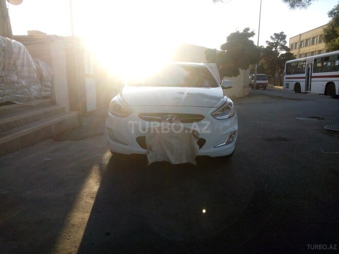 Hyundai Accent 2013, 153,000 km - 1.6 l - Bakı