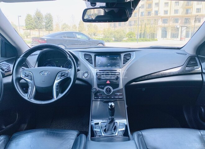 Hyundai Grandeur 2015, 137,200 km - 2.2 l - Bakı