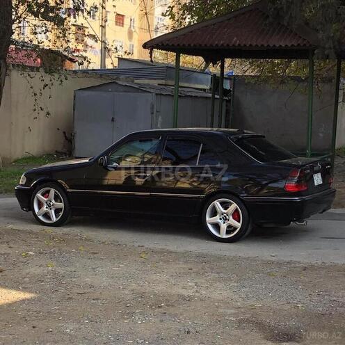 Mercedes C 230 1999, 250,000 km - 2.3 l - Bakı