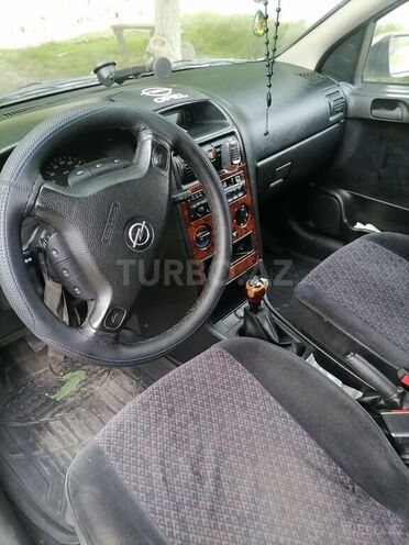 Opel Astra 1998, 398,000 km - 1.8 l - Quba