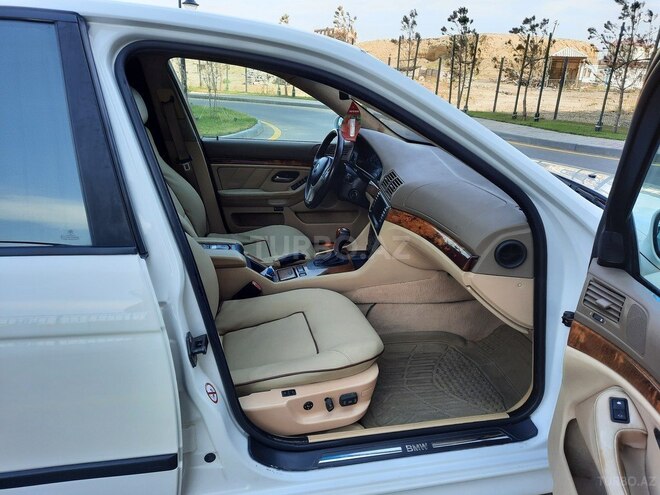 BMW 525 2002, 343,000 km - 2.5 л - Bakı