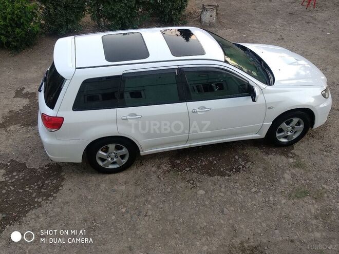 Mitsubishi Airtrek 2003, 334,000 km - 2.0 l - Masallı