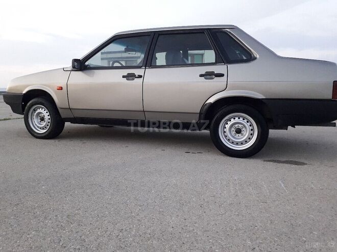 LADA (VAZ) 21099 2000, 156,800 km - 1.5 l - Salyan