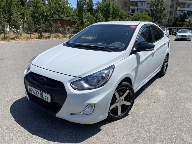Hyundai Accent 2013, 110,000 km - 1.6 l - Bakı