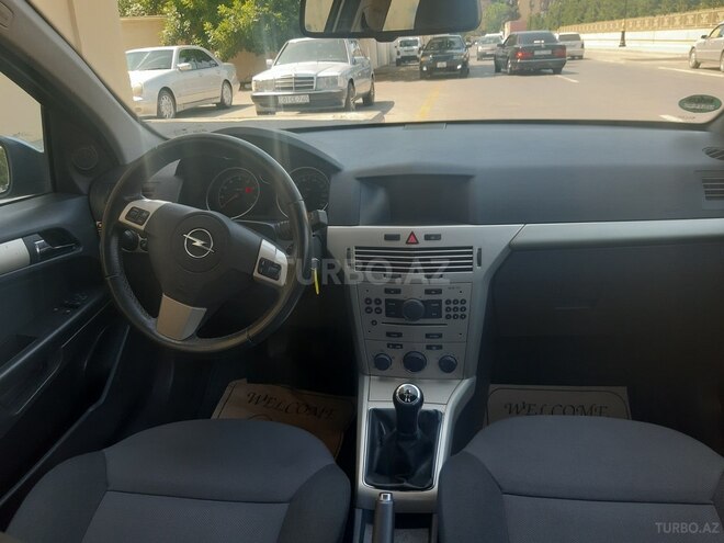 Opel Astra 2008, 168,000 km - 1.4 л - Bakı