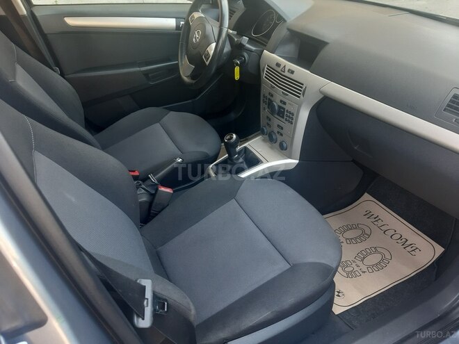 Opel Astra 2008, 168,000 km - 1.4 л - Bakı