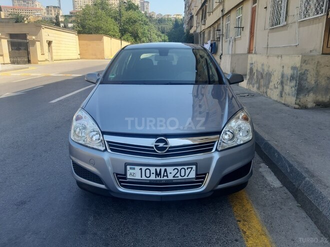 Opel Astra 2008, 168,000 km - 1.4 л - Bakı