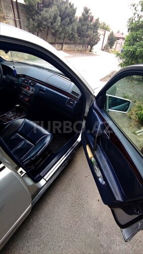 Mercedes E 220 1996, 400,000 km - 2.2 л - Bakı