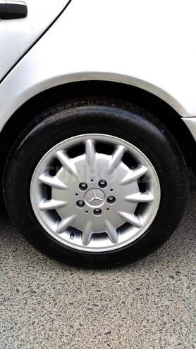 Mercedes E 220 1996, 400,000 km - 2.2 л - Bakı