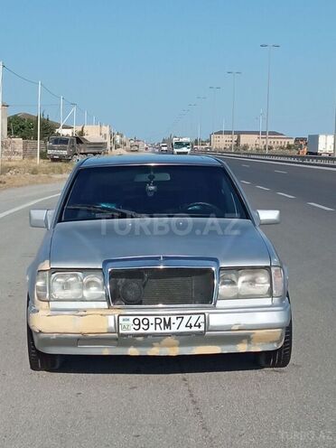 Mercedes E 230 1985, 416,402 km - 2.3 l - Bakı