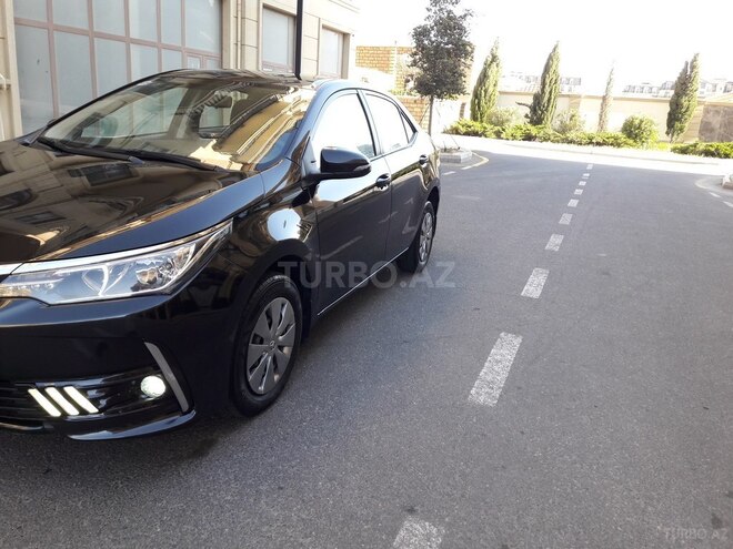 Toyota Corolla 2017, 68,000 km - 1.6 l - Bakı