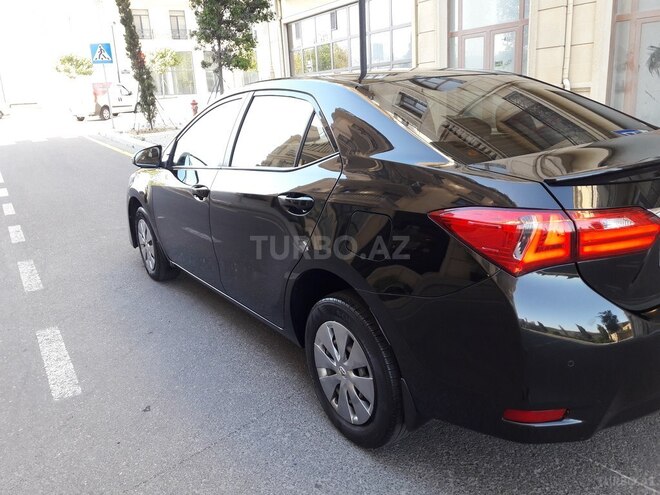 Toyota Corolla 2017, 68,000 km - 1.6 l - Bakı