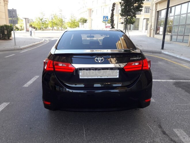 Toyota Corolla 2017, 68,000 km - 1.6 l - Bakı