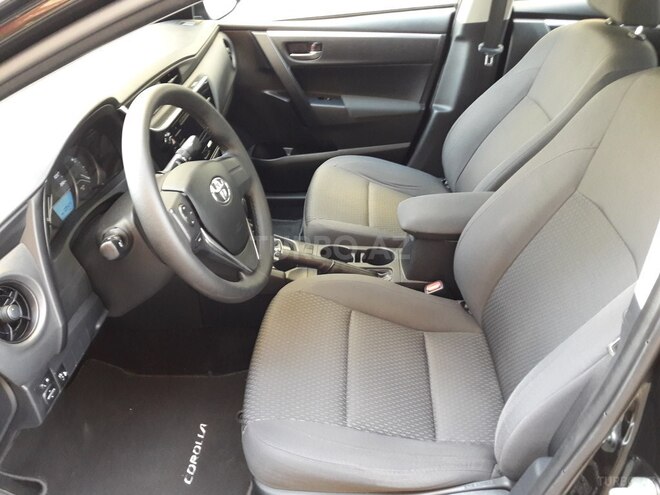 Toyota Corolla 2017, 68,000 km - 1.6 l - Bakı
