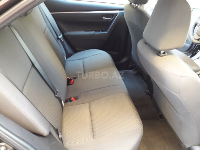 Toyota Corolla 2017, 68,000 km - 1.6 l - Bakı