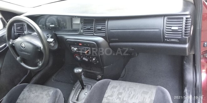 Opel Vectra 1999, 230,000 km - 1.6 l - Bakı