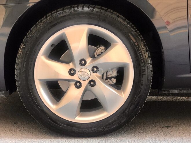Kia Carens 2007, 176,500 km - 2.0 л - Bakı
