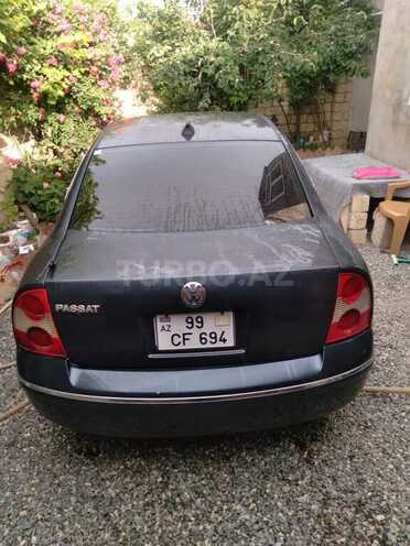 Volkswagen Passat 2003, 250,000 km - 1.8 л - Bakı