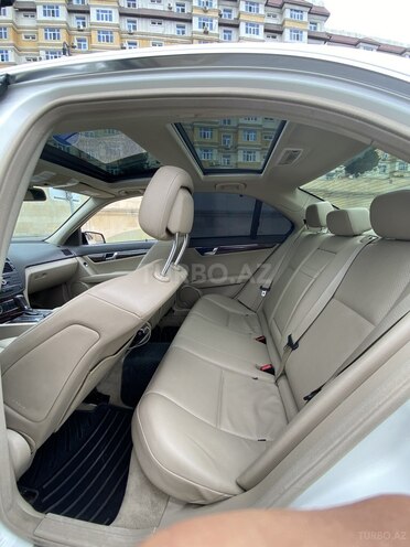 Mercedes C 300 2010, 273,000 km - 3.0 l - Bakı