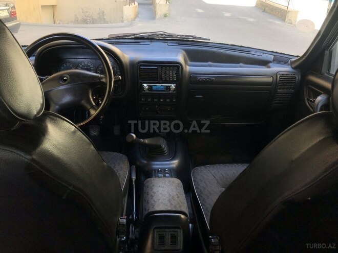 GAZ 31105 2004, 150,000 km - 2.3 l - Bakı