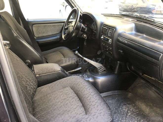 GAZ 31105 2004, 150,000 km - 2.3 l - Bakı