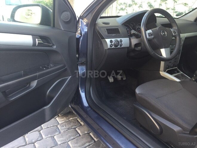 Opel Astra 2009, 172,000 km - 1.4 l - Bakı