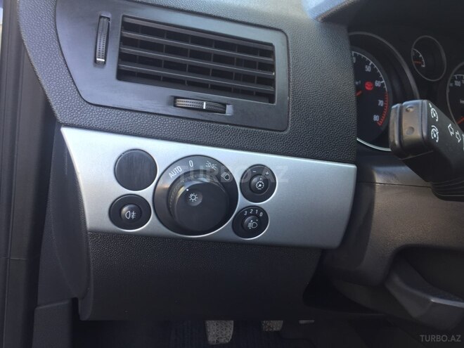 Opel Astra 2009, 172,000 km - 1.4 l - Bakı