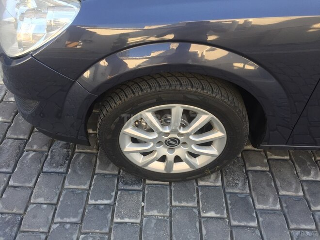 Opel Astra 2009, 172,000 km - 1.4 l - Bakı