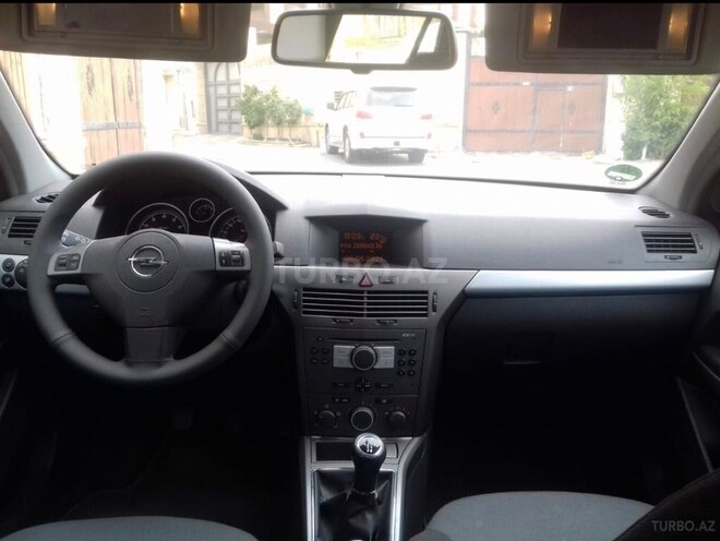 Opel Astra 2004, 204,000 km - 1.4 l - Bakı