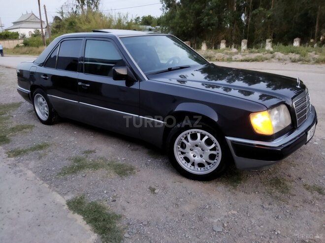 Mercedes E 200 1995, 127,545 km - 2.0 л - Ucar