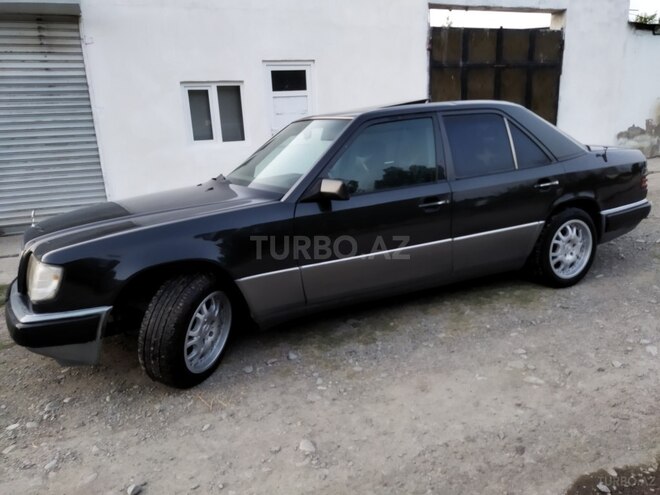 Mercedes E 200 1995, 127,545 km - 2.0 л - Ucar