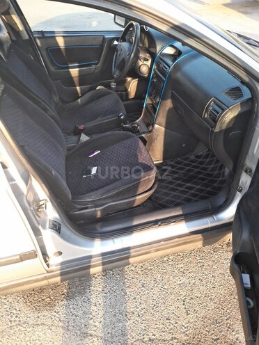 Opel Astra 1998, 242,000 km - 1.4 l - Bakı
