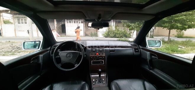 Mercedes E 230 1996, 343,000 km - 2.3 l - Gəncə