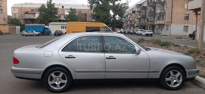 Mercedes E 230 1996, 343,000 km - 2.3 l - Gəncə