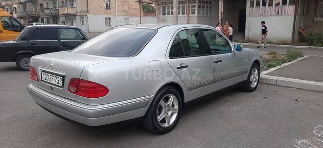 Mercedes E 230 1996, 343,000 km - 2.3 l - Gəncə