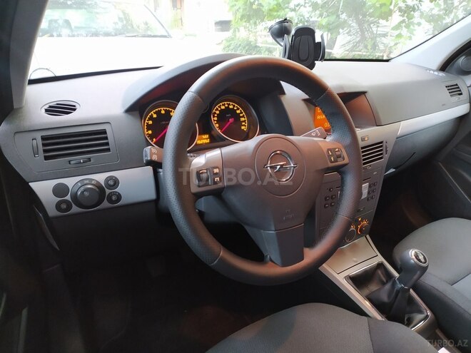 Opel Astra 2005, 165,000 km - 1.4 l - Bakı