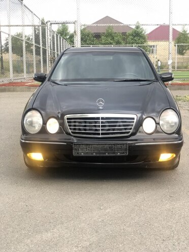 Mercedes E 220 2000, 365,213 km - 2.2 л - Gəncə