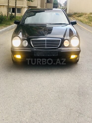 Mercedes E 220 2000, 365,213 km - 2.2 л - Gəncə