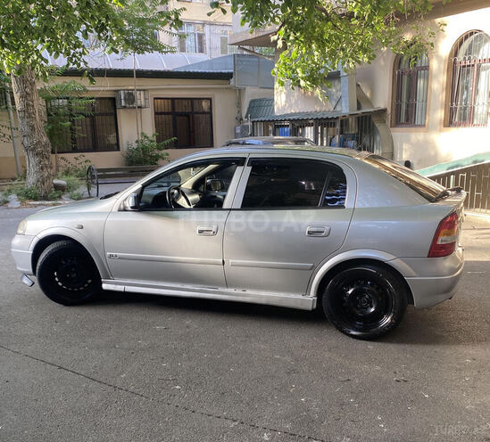 Opel Astra 1998, 128,000 km - 1.6 l - Bakı