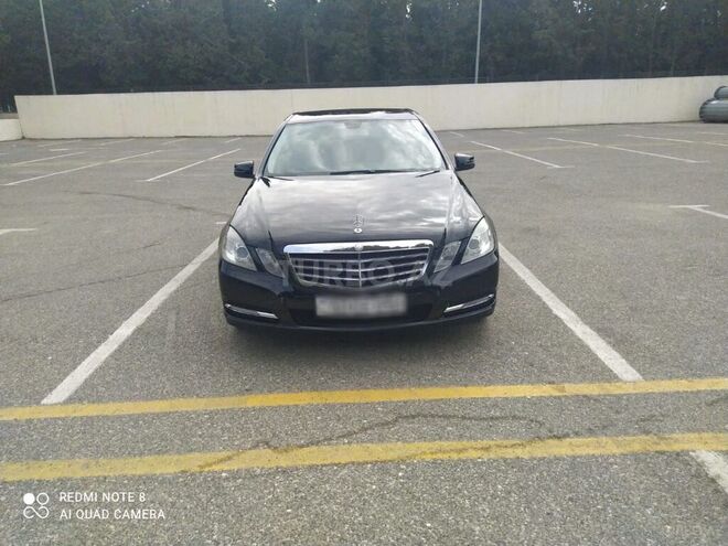 Mercedes E 220 2011, 238,000 km - 2.2 l - Sumqayıt