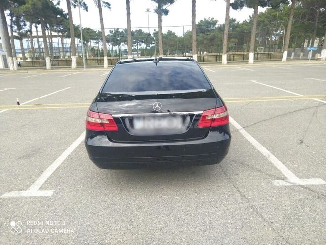Mercedes E 220 2011, 238,000 km - 2.2 l - Sumqayıt