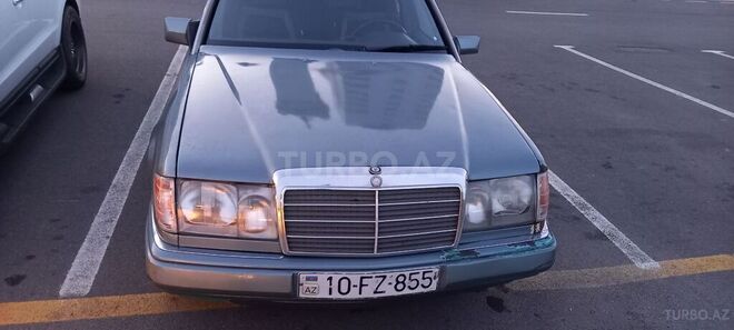 Mercedes E 200 1988, 372,706 km - 2.0 l - Bakı