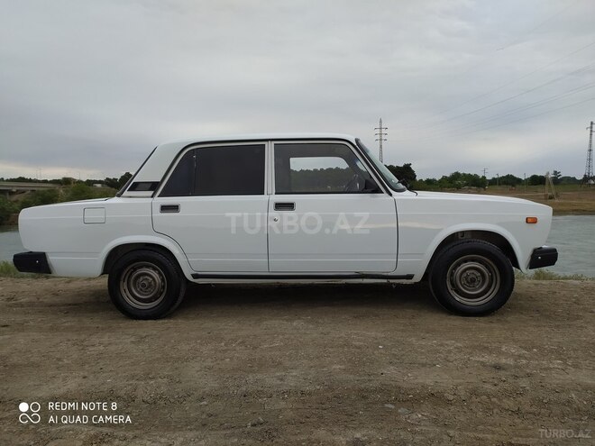 LADA (VAZ) 2105 2005, 127,000 km - 1.5 l - Yevlax