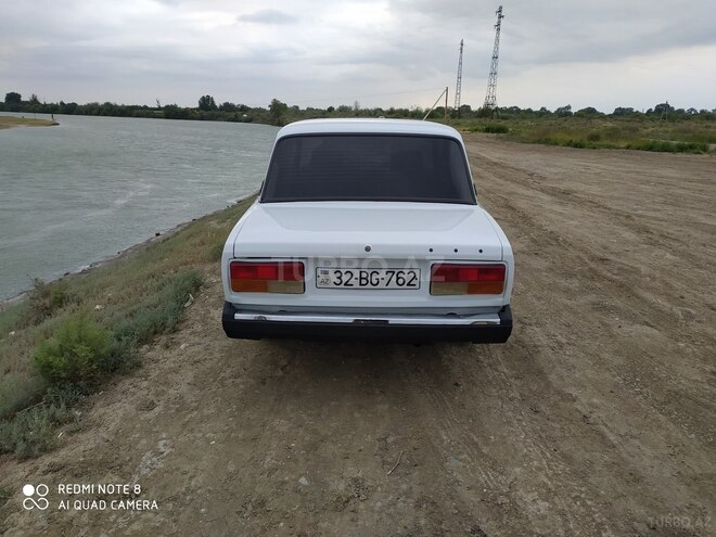 LADA (VAZ) 2105 2005, 127,000 km - 1.5 l - Yevlax